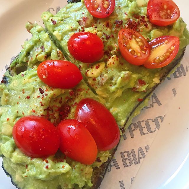 La Pecora Bianca #avocadotoast #brunch #lapecorabianca #midtowneast #nycfoodgals