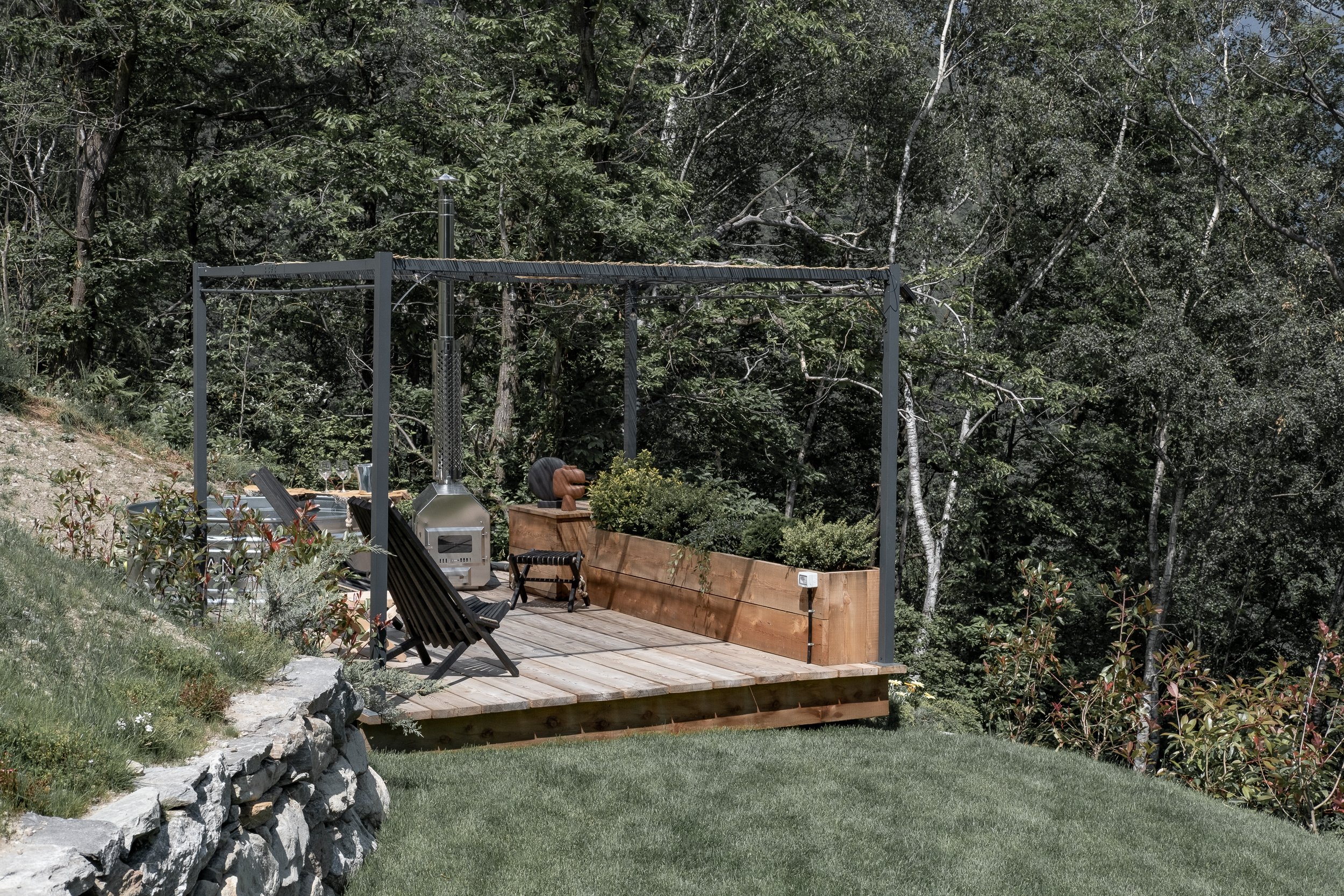 Hunum 386 exterior-8.jpg