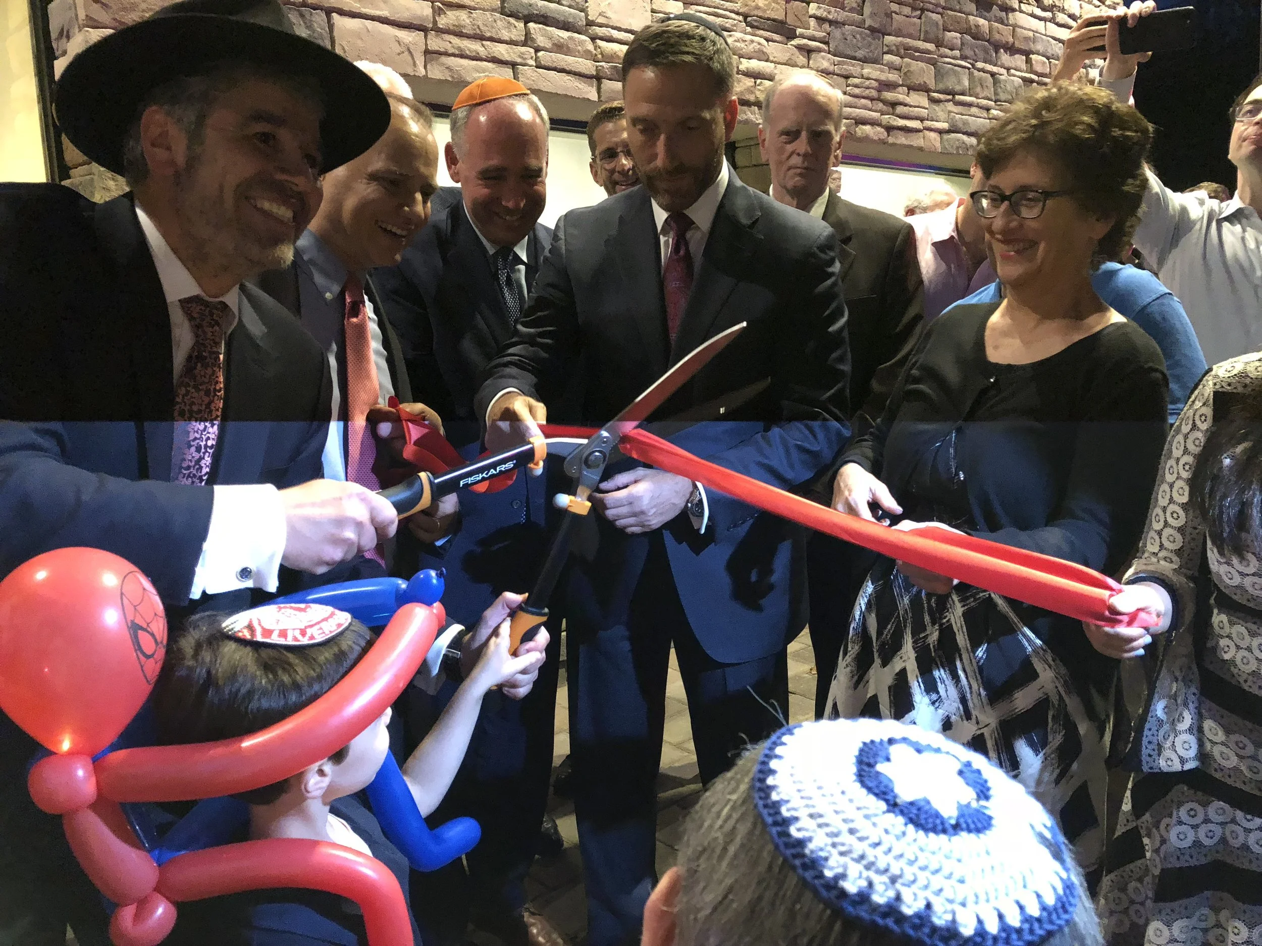 ribbon cutting.jpg