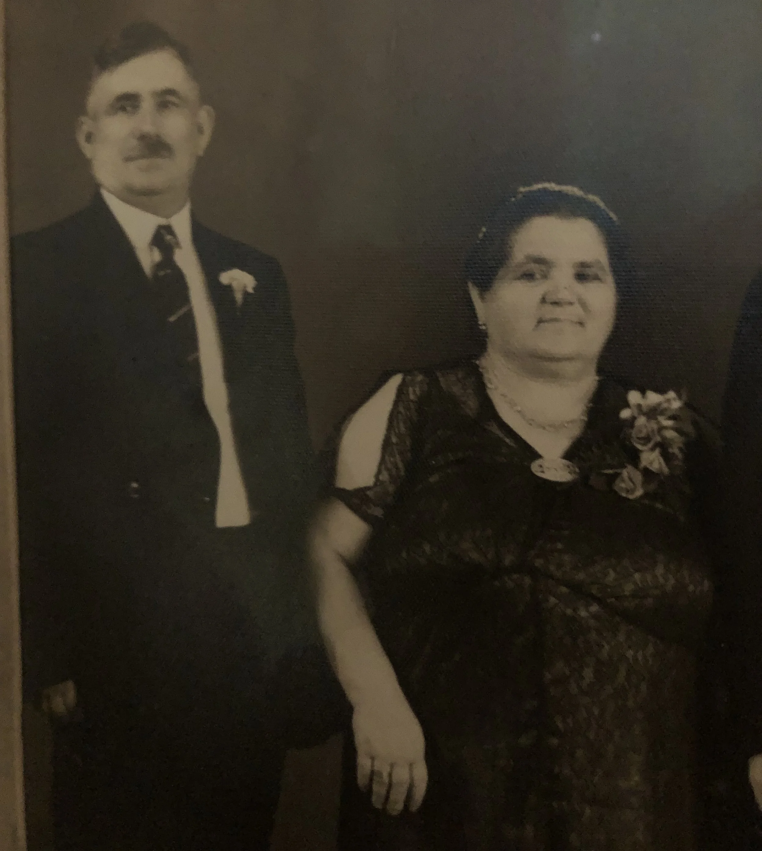 My paternal grandparents Nathan Mark (Nachman Muravin) and Sarah Temnogorod Mark