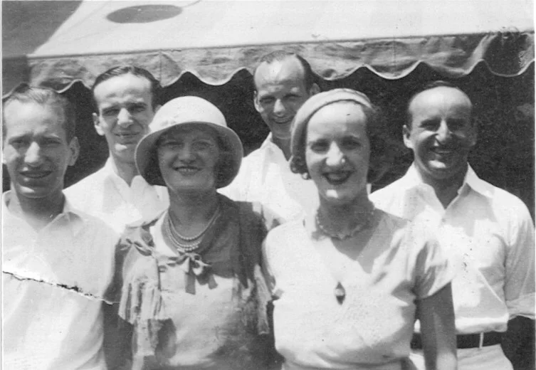 Children of Papa’s first marriage. left to right, Jack, Fred, Estelle, Hy, Rose, Al (missing is Shirley).