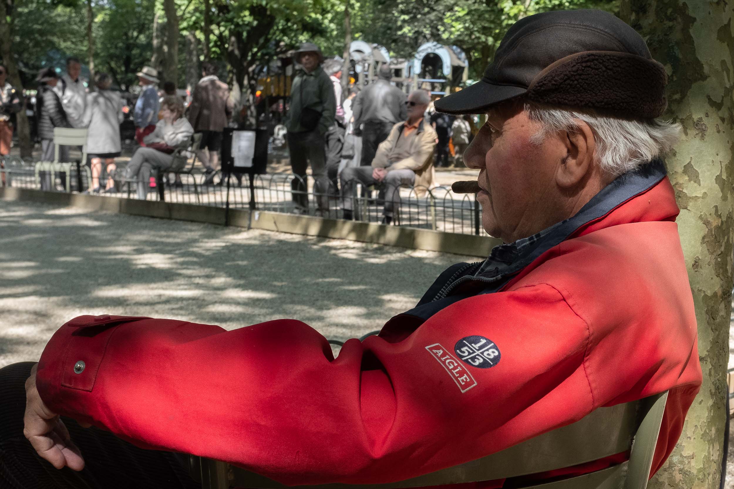 Watching Petangue in Luxembourg Park