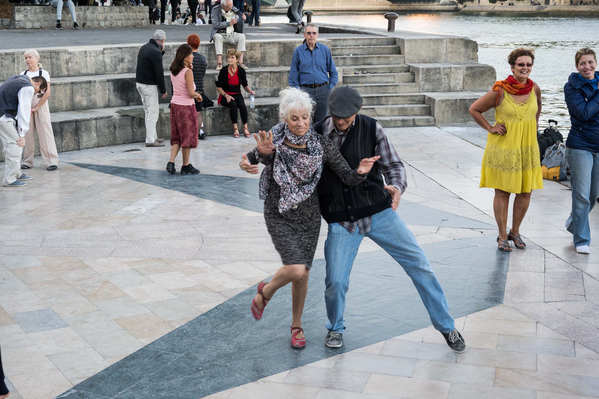 Tango Along the Seine