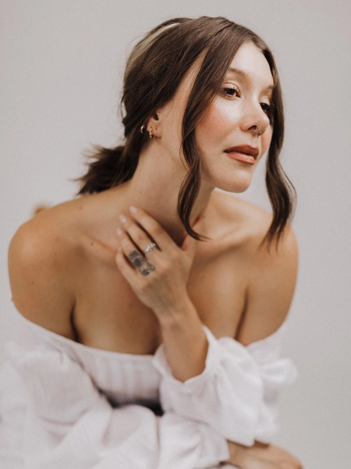 My new album 'The Alchemist' comes out January 30 💙 

 'Grassroots' is the first song to start the record and I can't believe it's on New Music Friday &amp; New Music Daily. Thank you for listening 🥹

I can't wait to celebrate the whole album and m