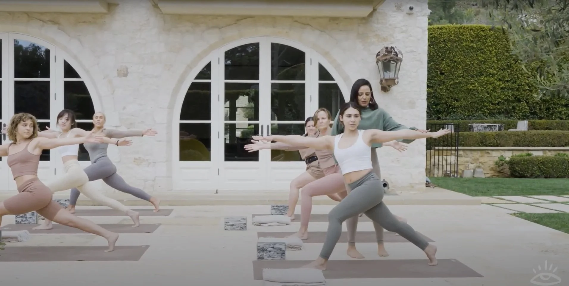 Online Yoga Teacher Training Explained What to Look For and Why It Matters