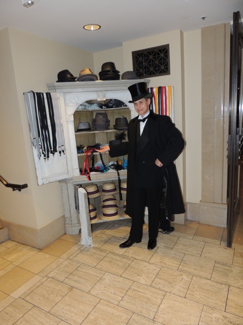 Styling guests in 1920s apparel