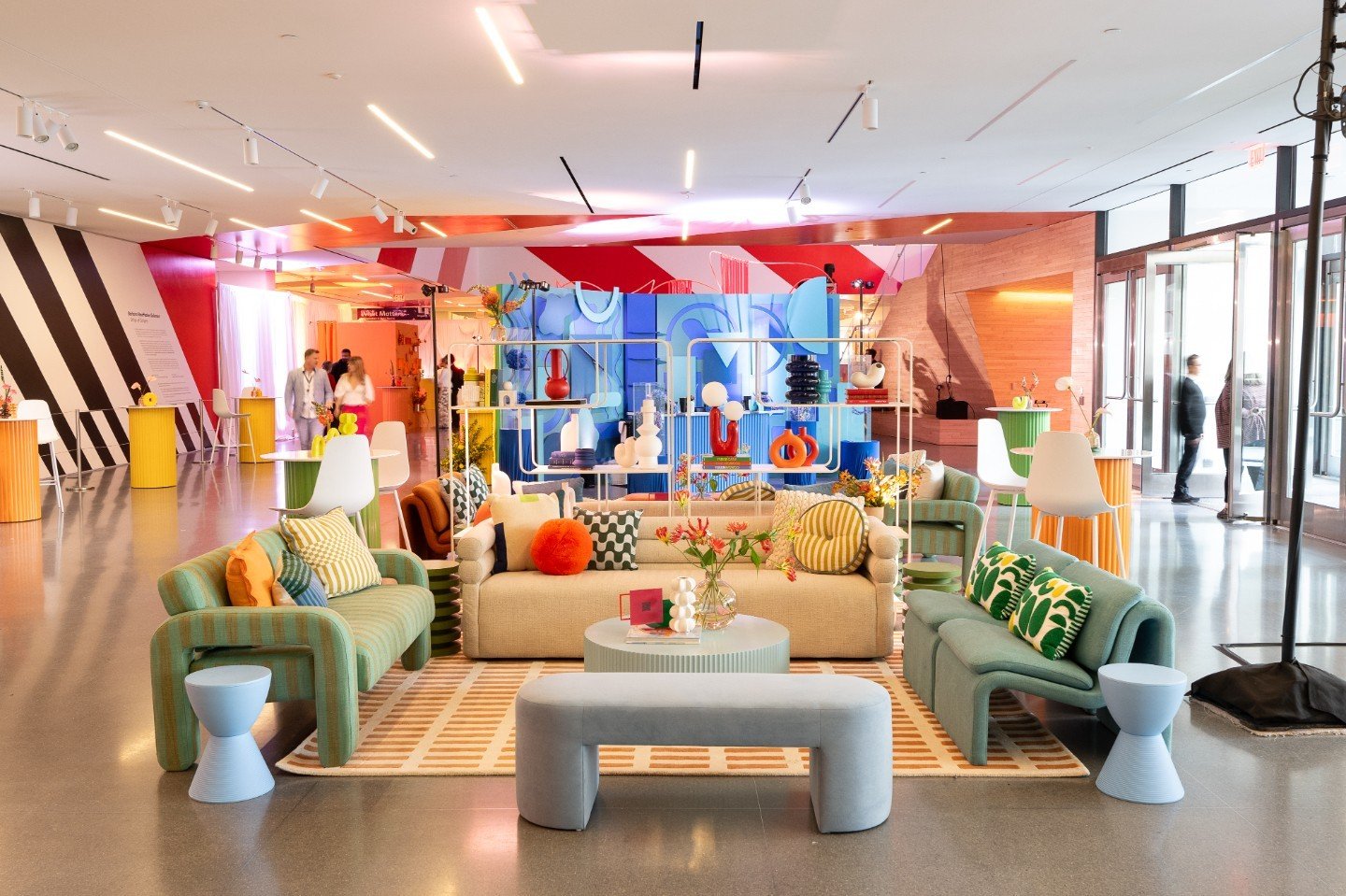 Bringing the wild side to #EntireProductions #ModernArtAttack with The Wild Ones (@the_wild_ones_rentals) 🎨 They decked out SF MOMA with amazing, colorful furniture that perfectly matched our modern art theme! 🛋️ 

With over ten years of combined e