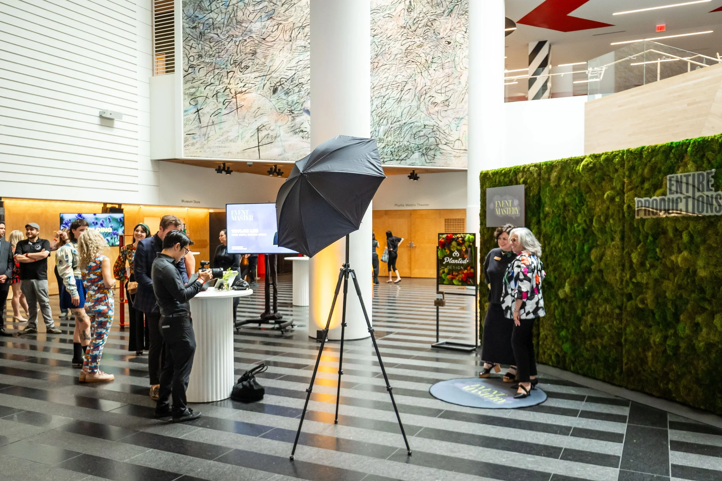 Step and Repeat Moss Wall