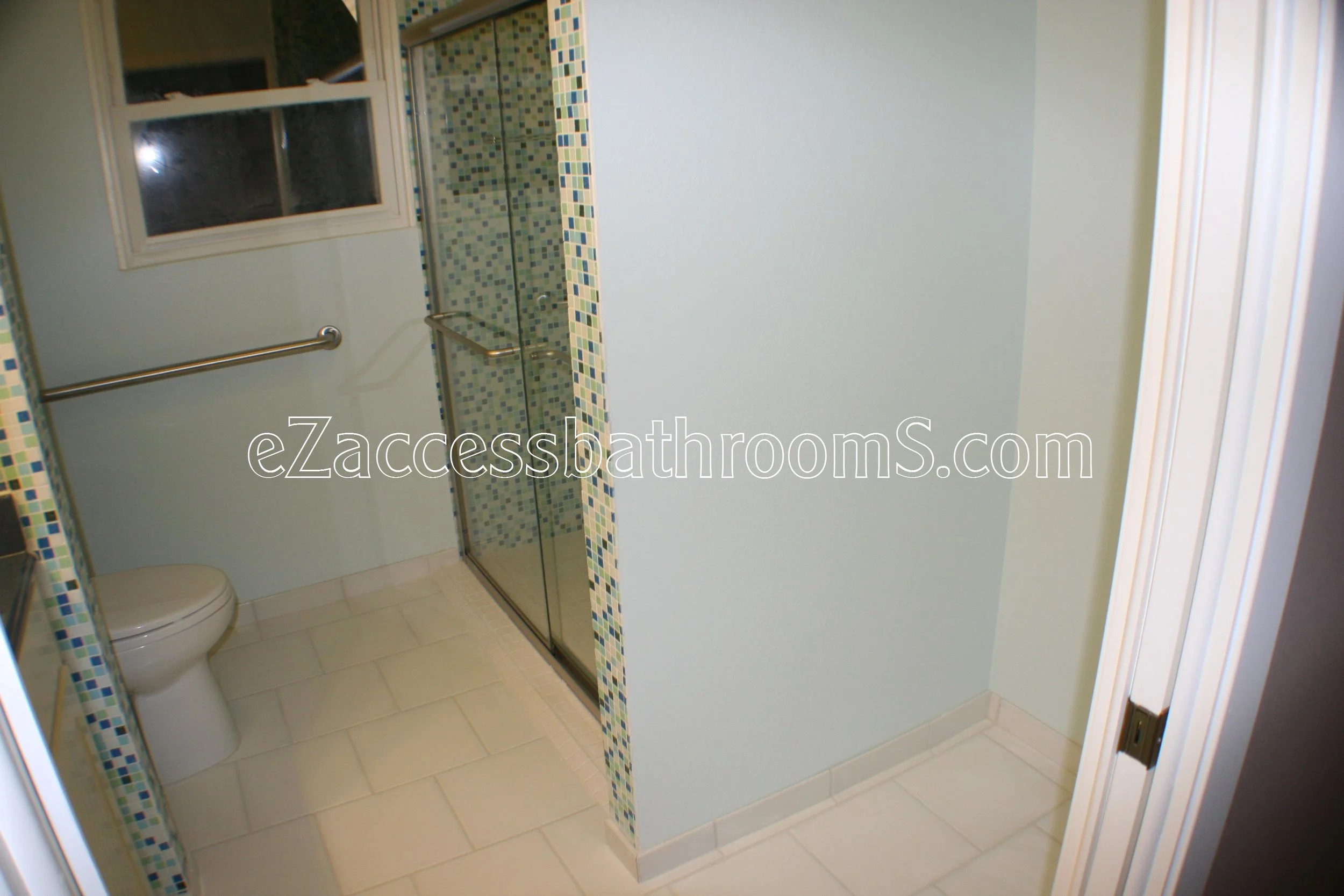 rollin shower ezaccessbathrooms.com 0030.JPG