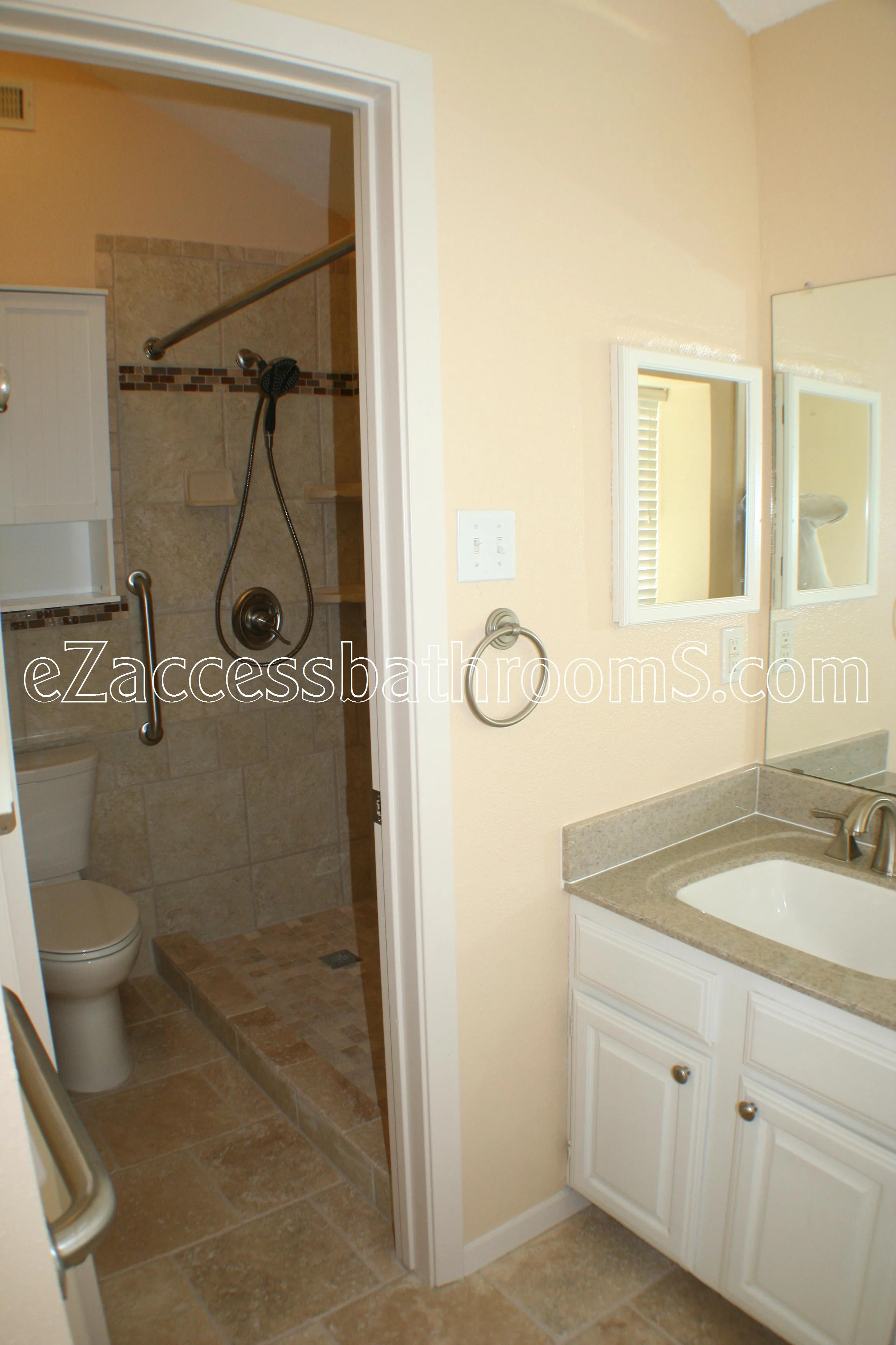 SENIOR FRIENDLY BATHROOMS EZACCESSBATHROOMS.COM 832202843 OLVERA; 003.JPG