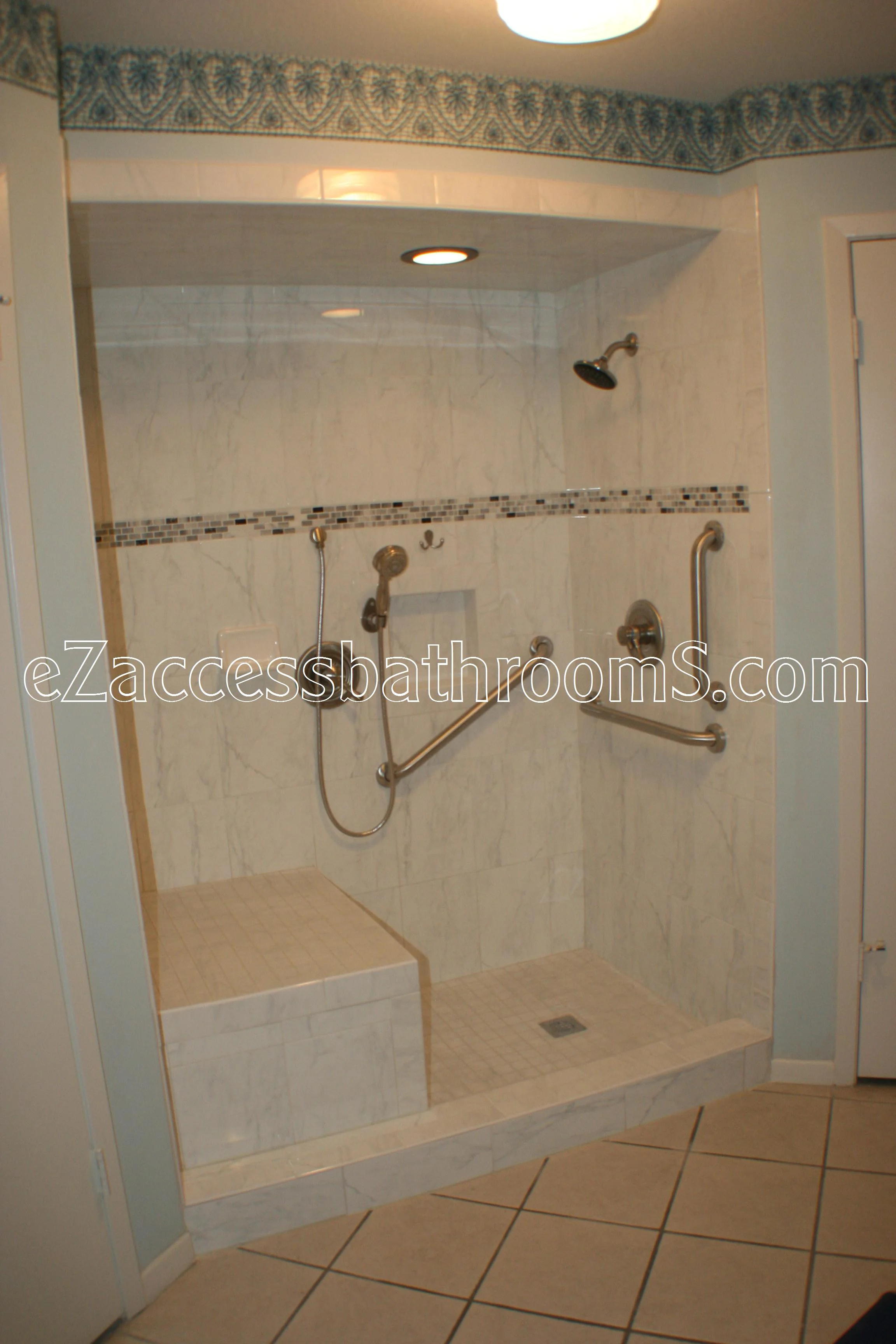TUBTOSHOWERS CONVERSIONS EZACCESSBATHROOMS.COM 832202843 DRUFT; 003.JPG