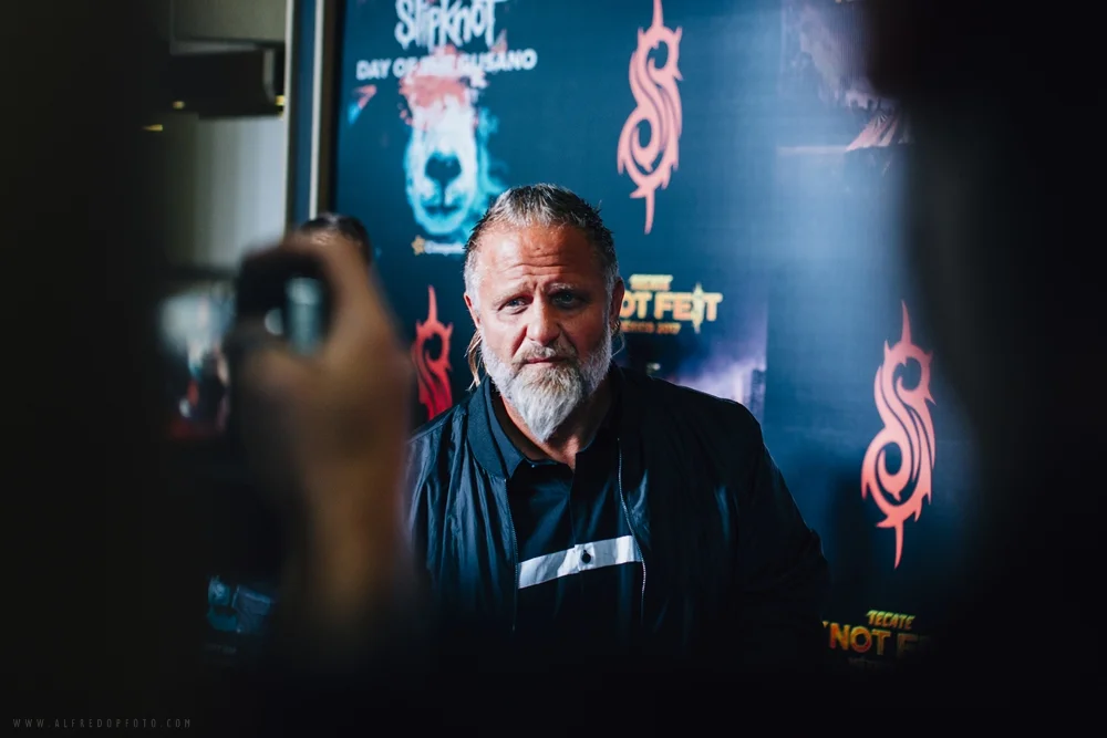 Shawn “Clown” Crahan durante la alfombra roja realizada para la premiere exclusiva del DVD documental del grupo Slipknot titulado “Day of the Gusano”. – Fotografía para Slipknot México.