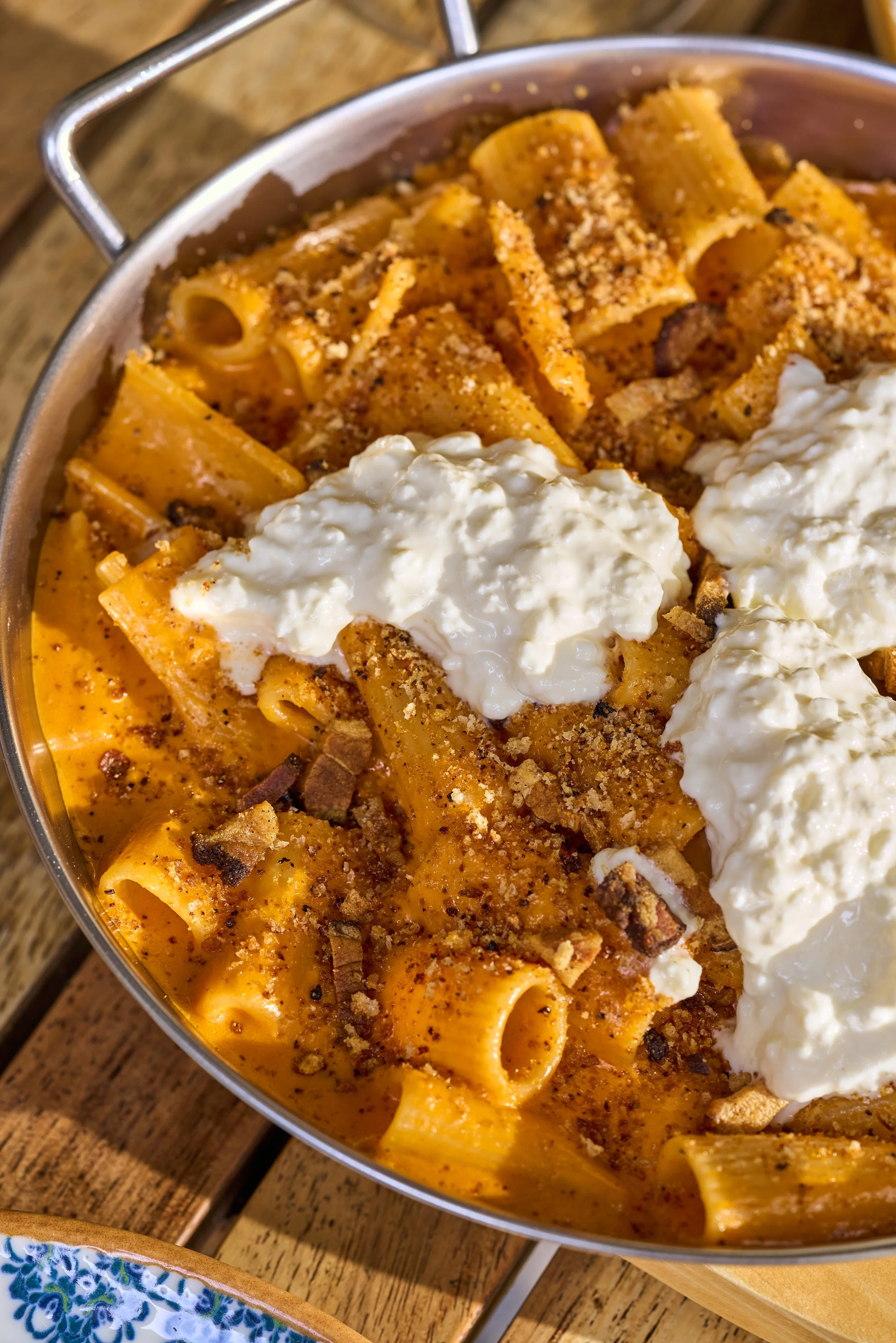 PASTA ALLA VODKA EN MESA3353.jpg