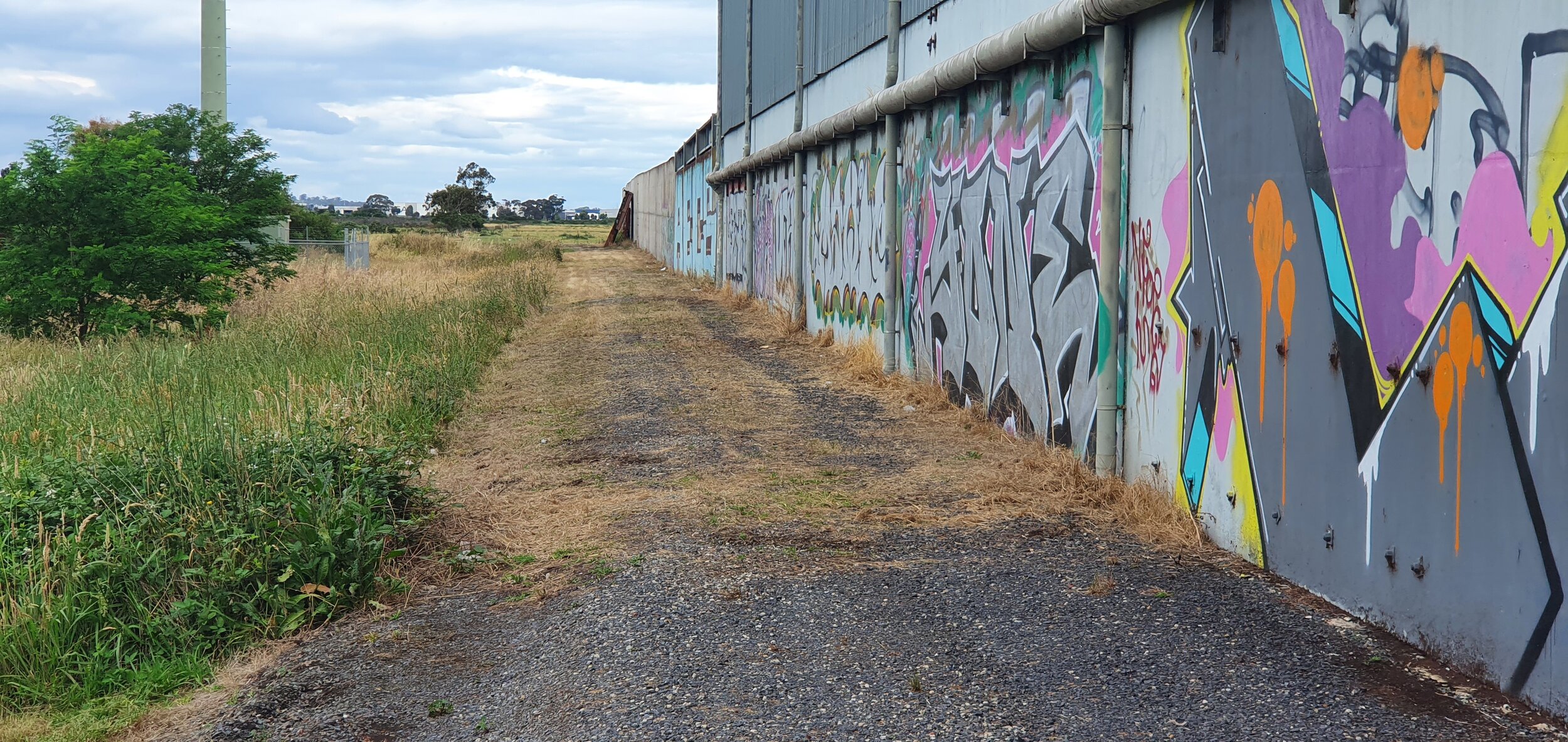  24/12. Track down the north side of the MX sheed down to ‘Gate 2’ after a trim by Brendon 