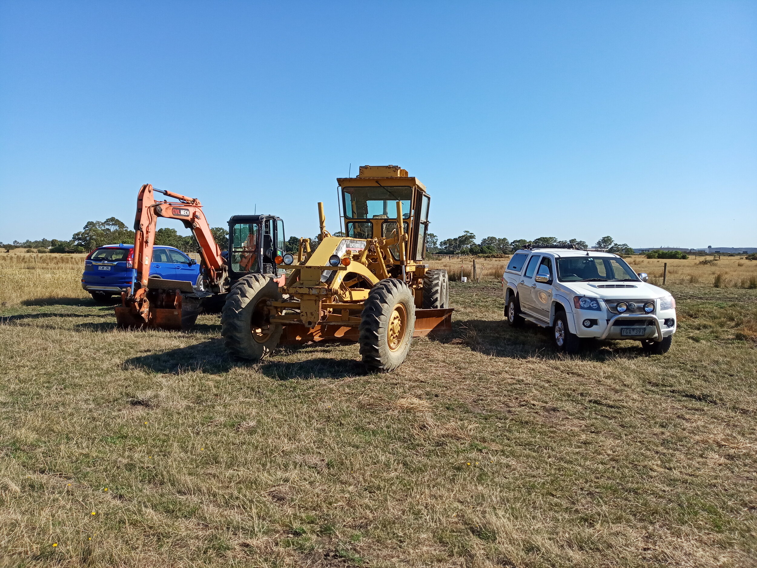  18/2  Civilmech equipment onsite at MX ready to begin the earthworks  