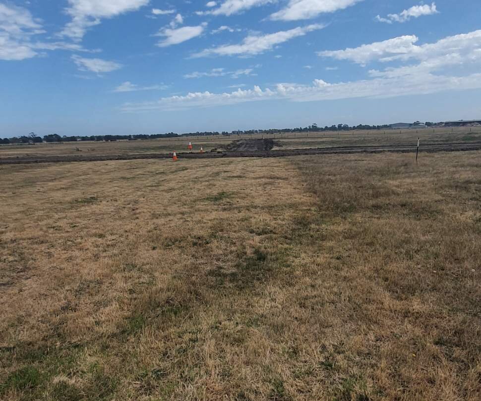  20/2  Again looking west down the EW runway to the cross and NS runway Pic from from Brendon 