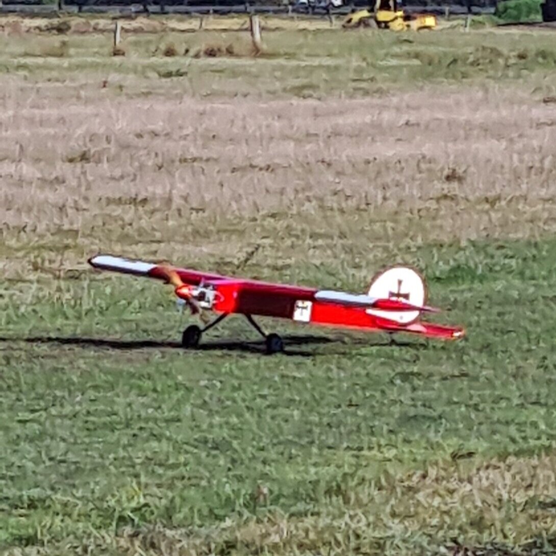  Landing on the temporary runway 