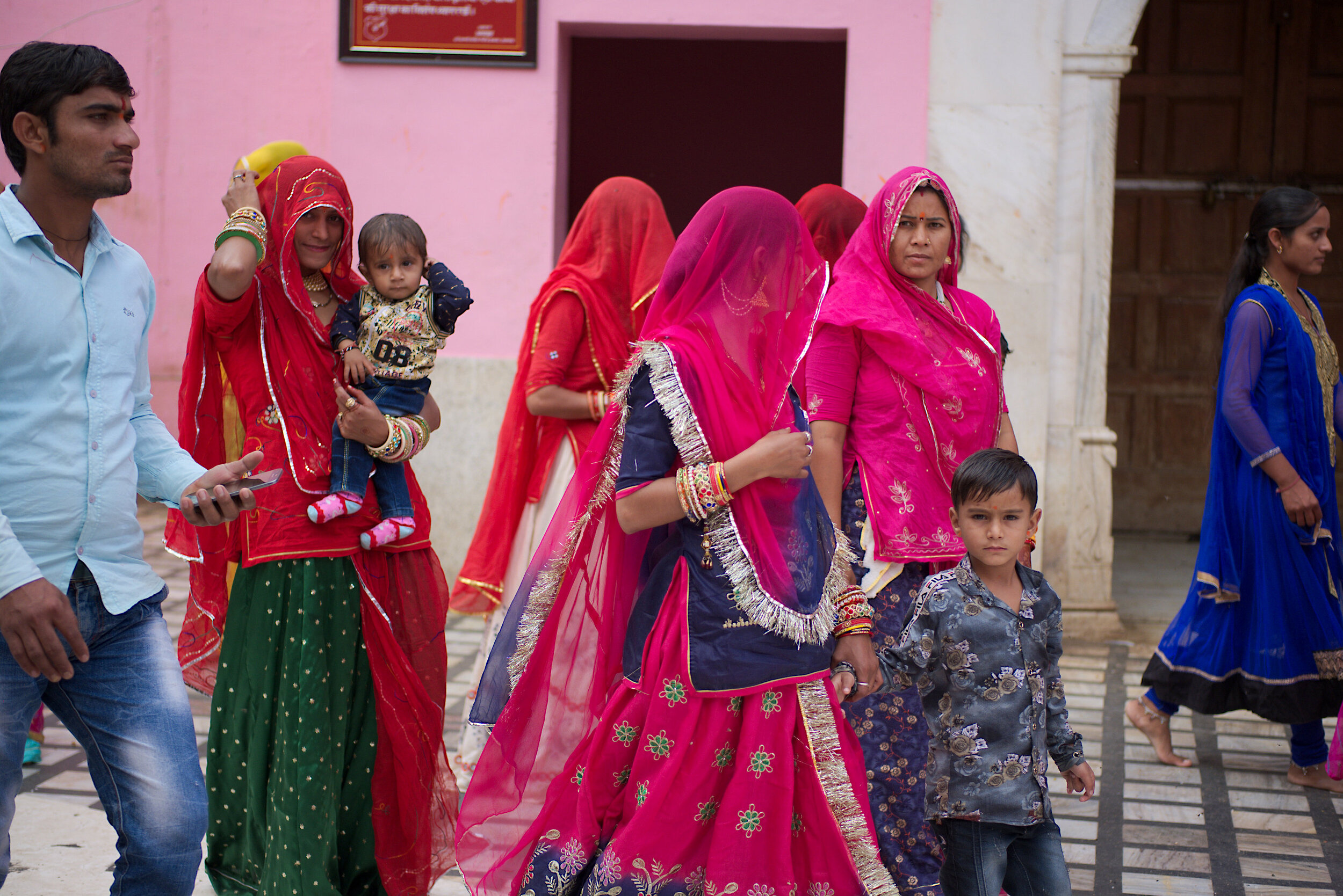  Worshippers, Karni Mata, Rajasthan 