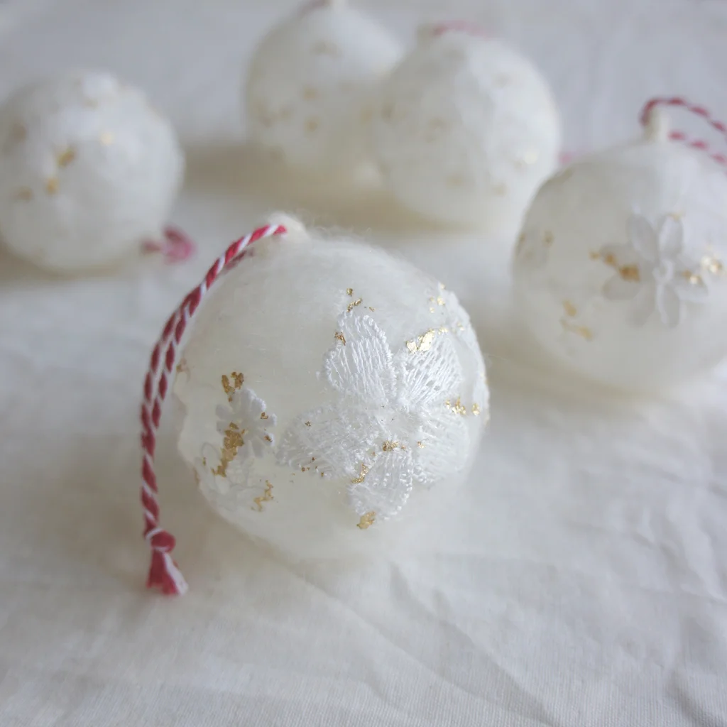 baubles closeup 01.jpg