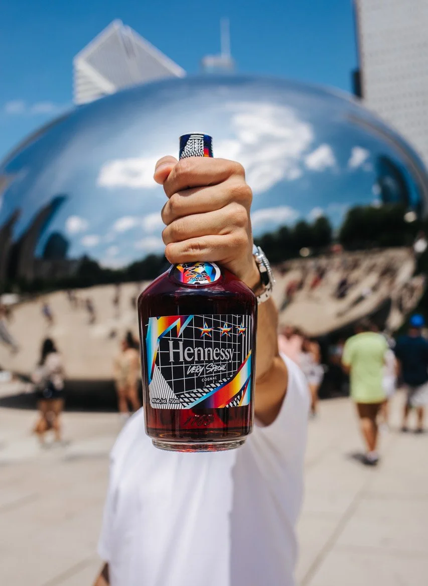 Contemporary-graffiti-artist-Felipe-Pantone-in-Chicago-for-the-2019-Hennessy-V.S-Limited-Edition-by-Felipe-Pantone-launch.jpeg