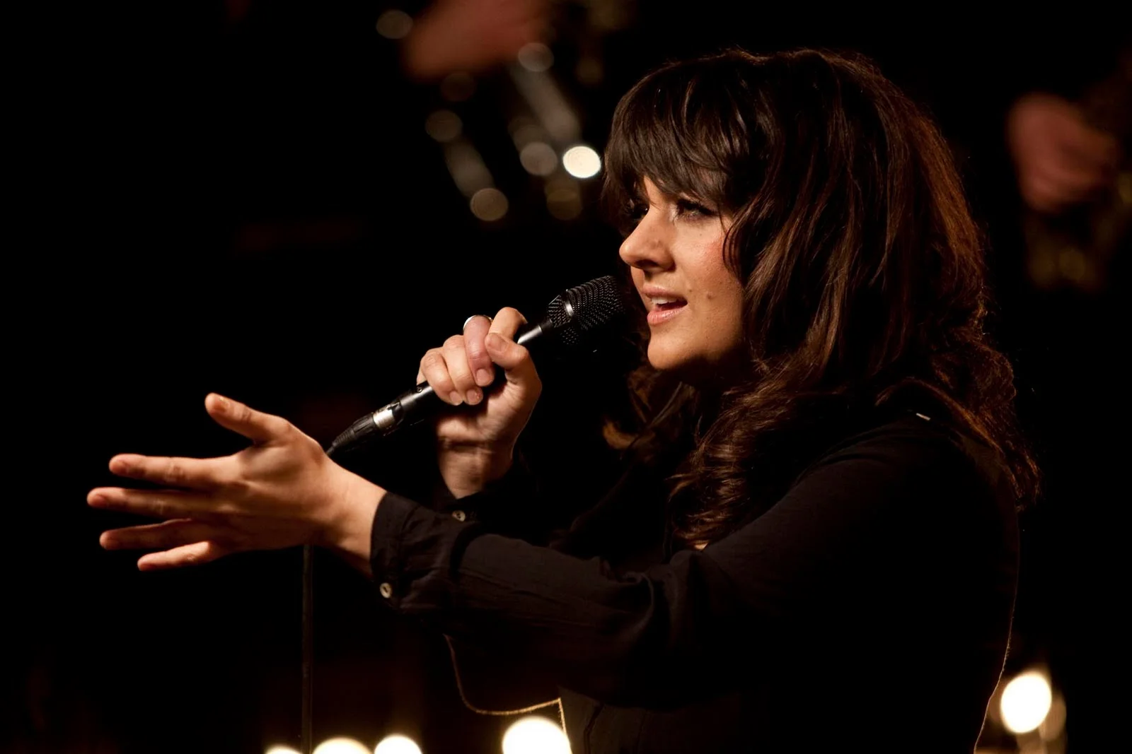 The-Dark-Blues-Famous-Friends-Rumer.jpg