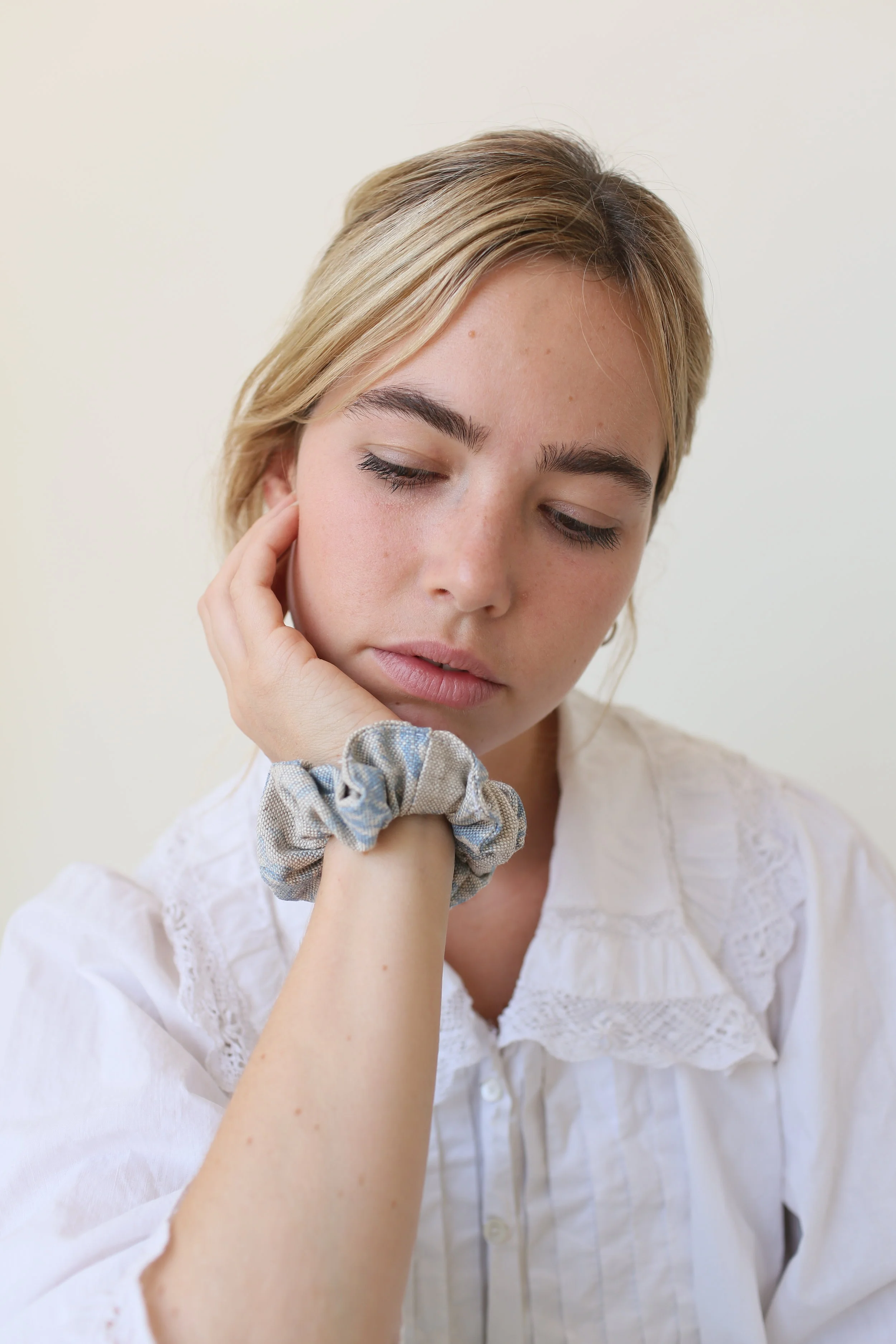 Faithful Scrunchie001