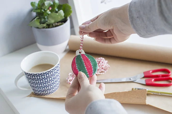 Christmas tags how to 4.jpg