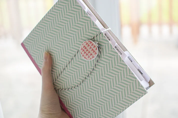 DIY Recipe folder | Free recipe card download