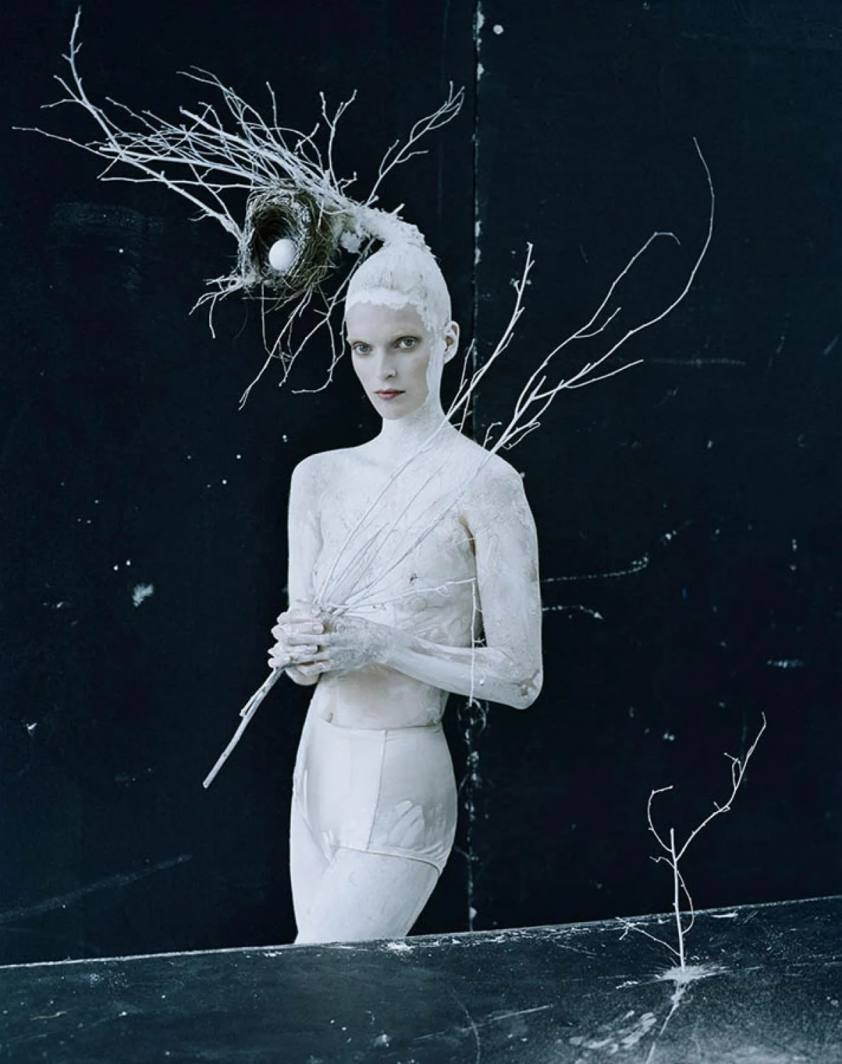 SHE CASTS A SPELL - TIM WALKER PHOTOGRAPHY FOR VOGUE ITALIA
