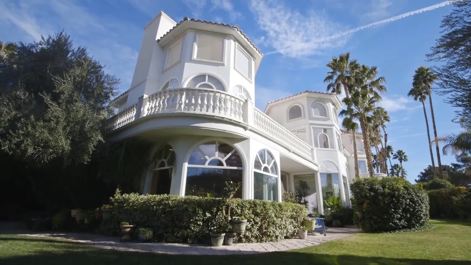 Real estate developer wants to sell his $7.85 million mansion in Bitcoin —  Zach Goldstein