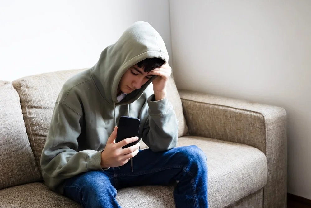 Social Media, Self-Worth, and How to Stop Comparing Yourself to Others Online