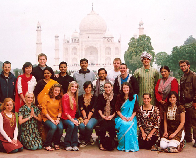 Global Studies 298 students visiting Taj Mahal