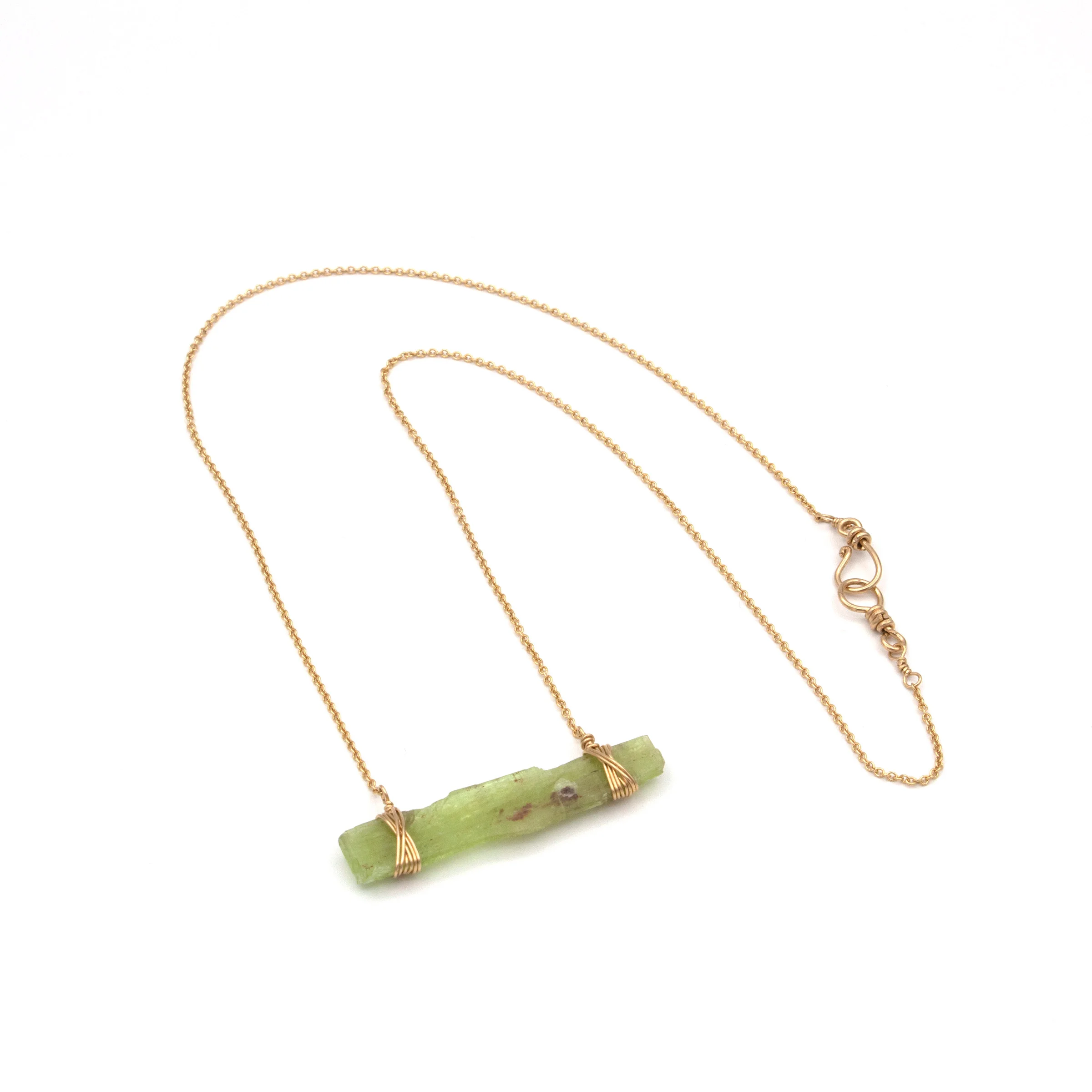 Green Kyanite Bar Necklace49.jpg