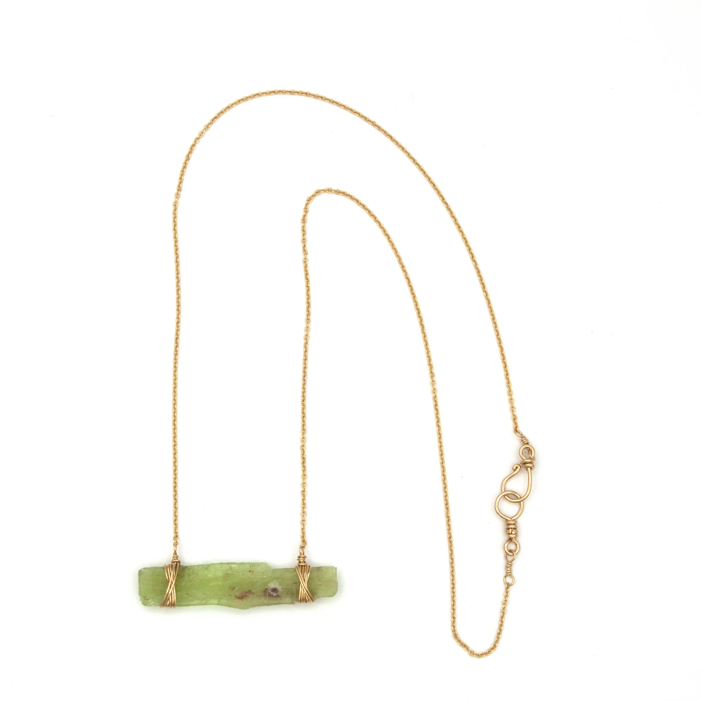 Green Kyanite Bar Necklace50.jpg