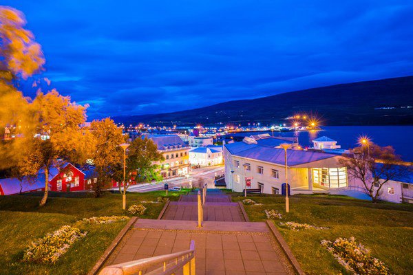 Akureyri at Night.jpg