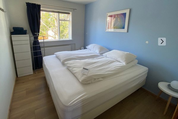 Iceland apartment bedroom1.jpg
