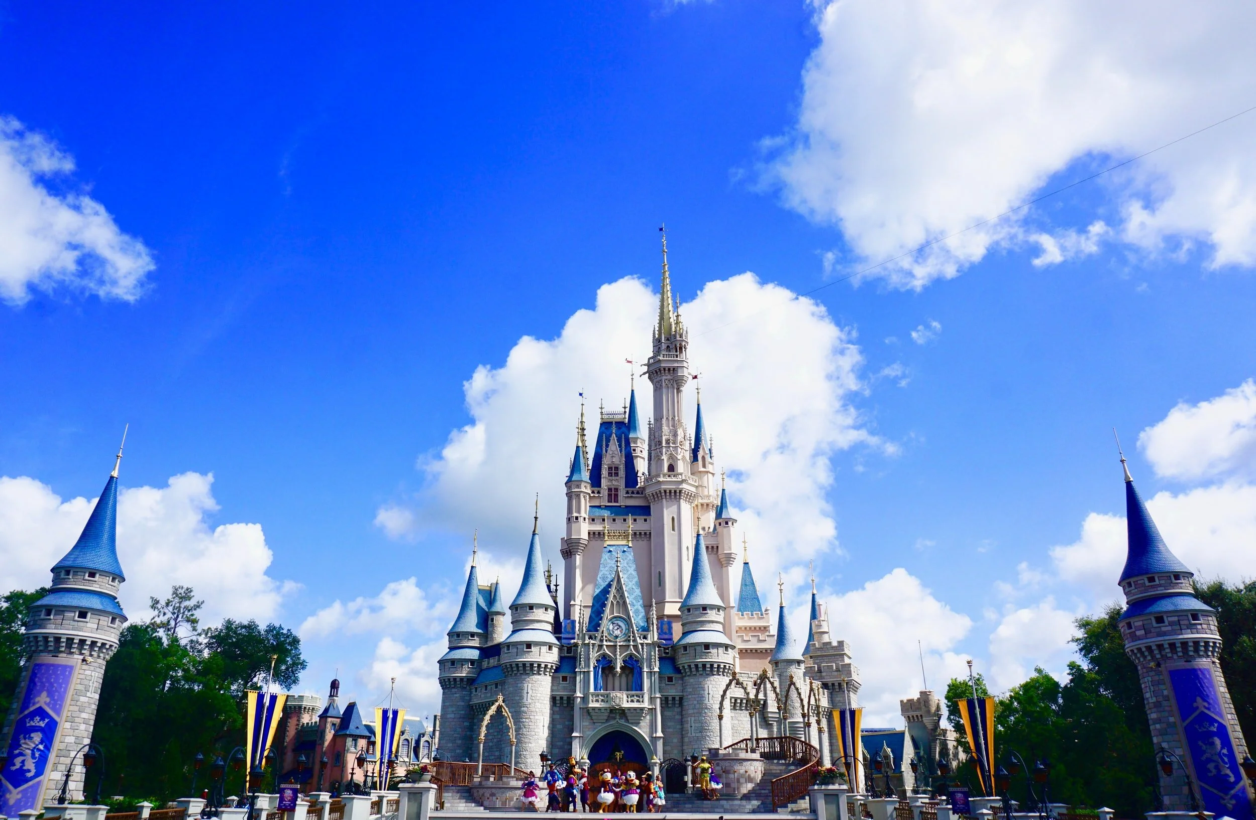 How I Took My Family To Disney for Free | 11 Ways I Made It Work