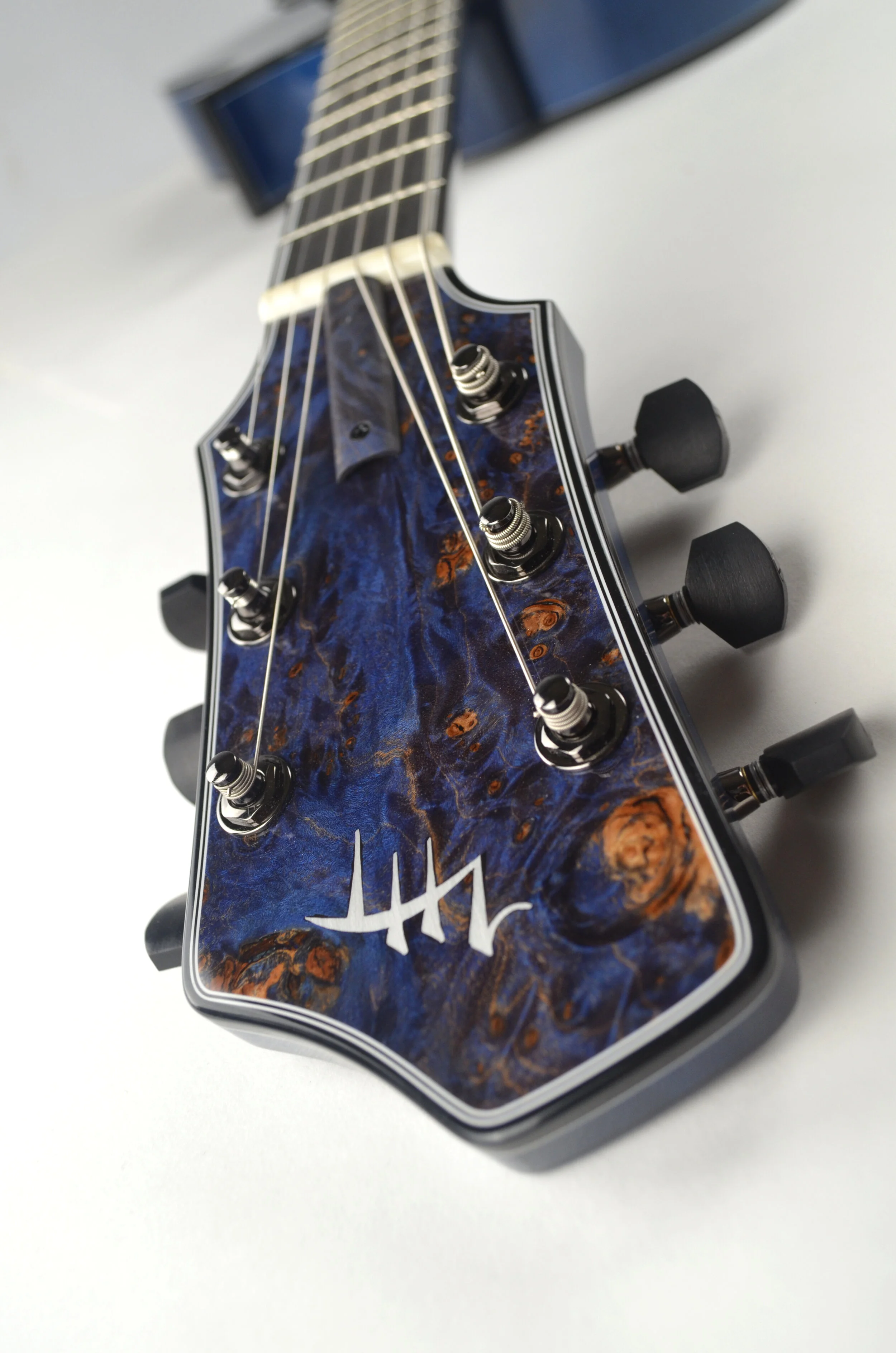 Headstock.JPG