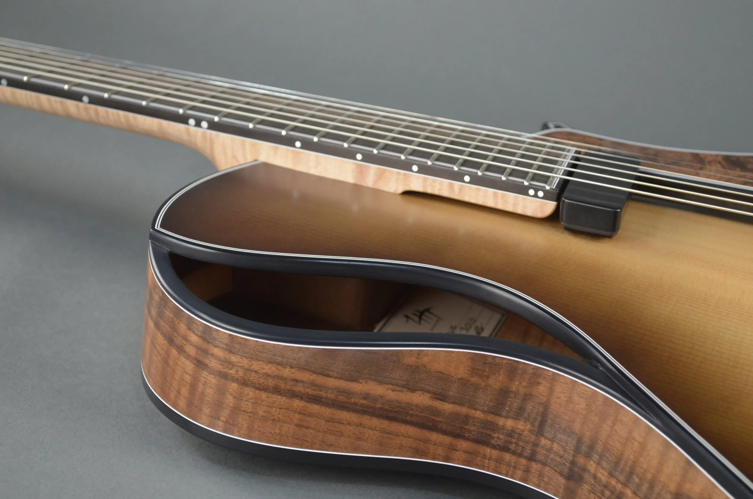 soundhole,labe.JPG