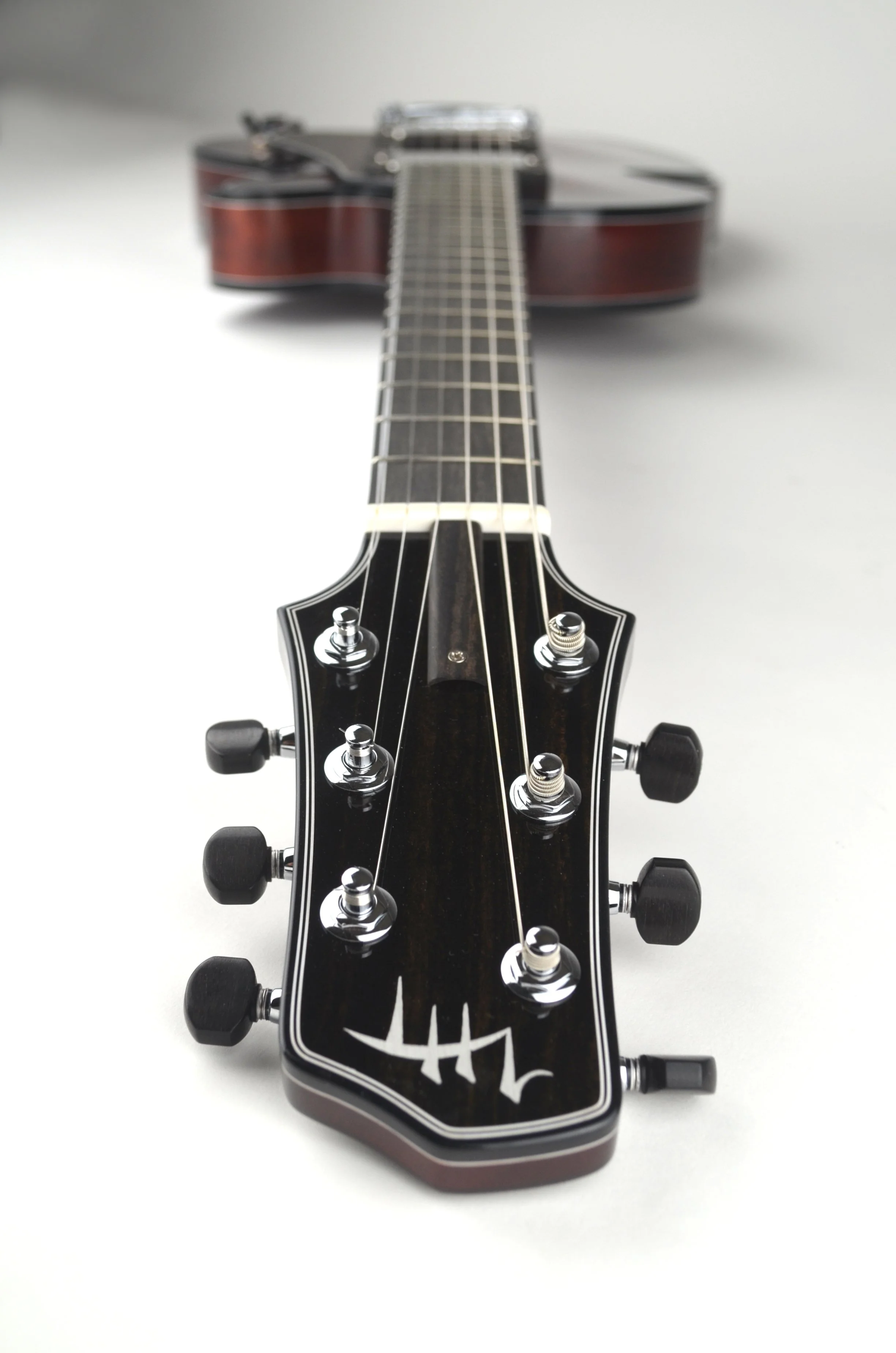 downHeadstock.JPG