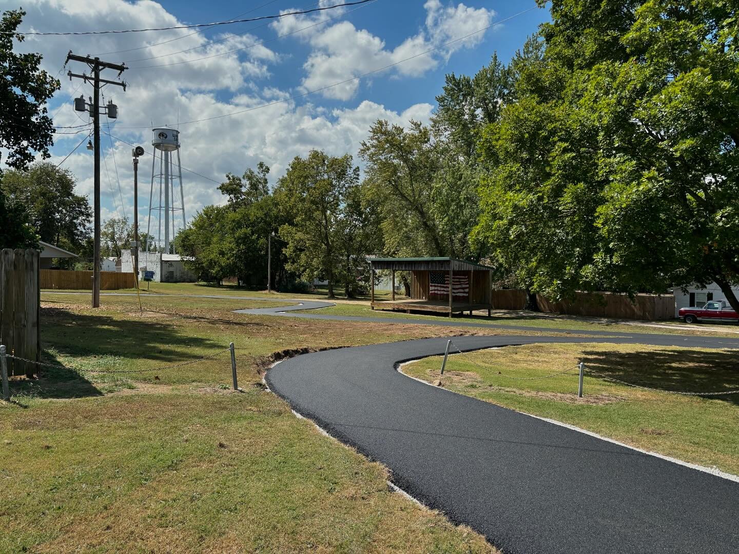 Walking Trail installed for Walnut Grove city park.