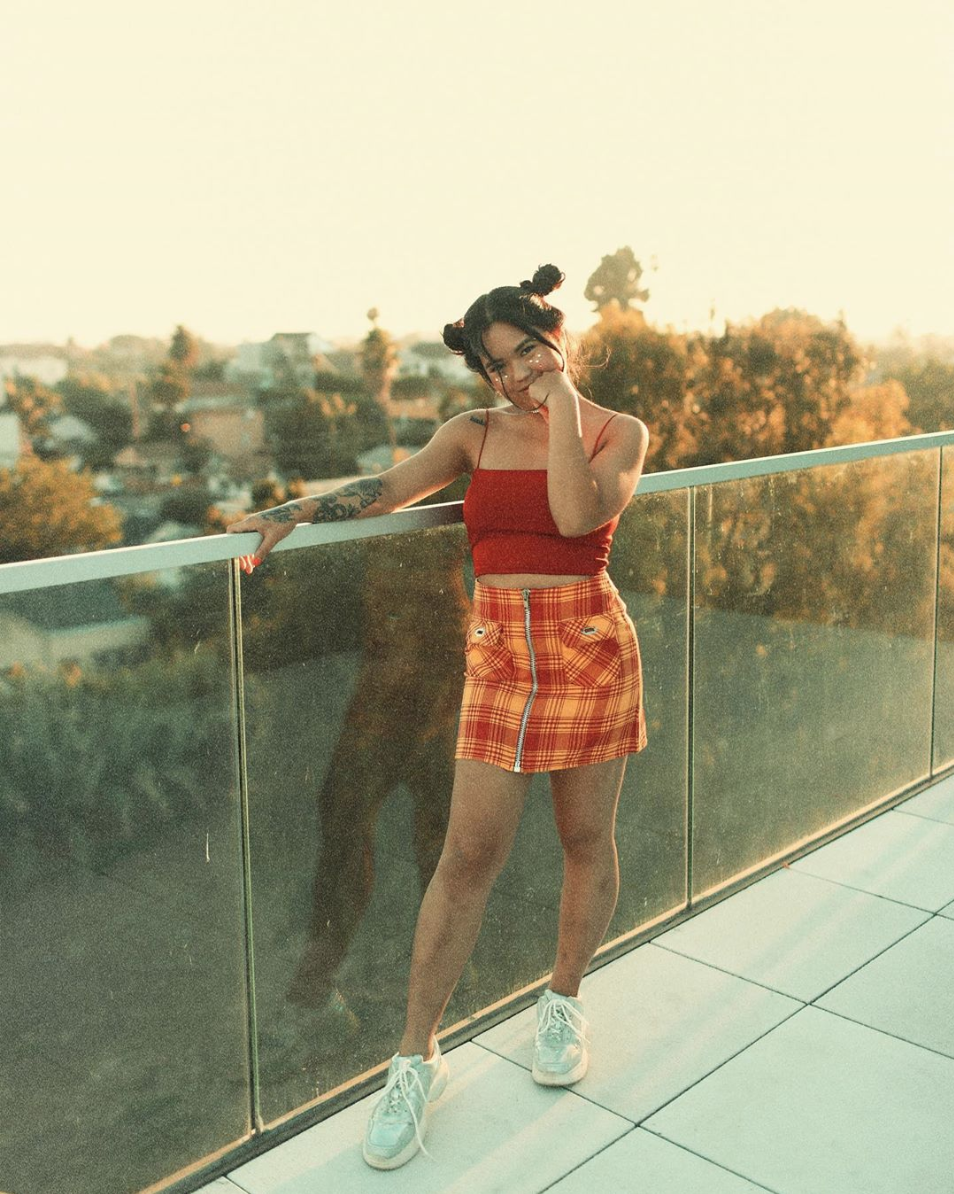 pop r&b artist Chloe Tang music