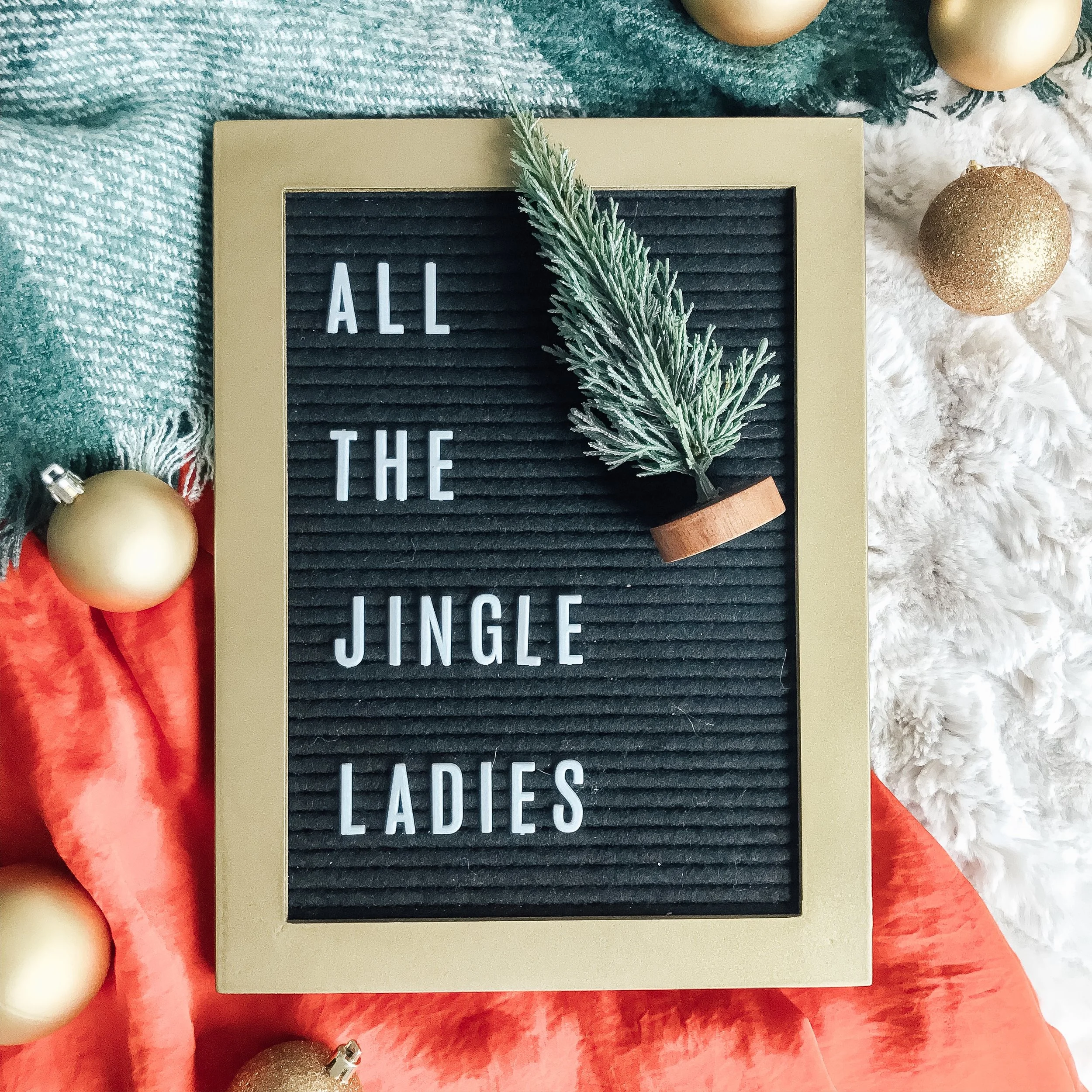 5 Ways to Enjoy the Holidays When You're Single