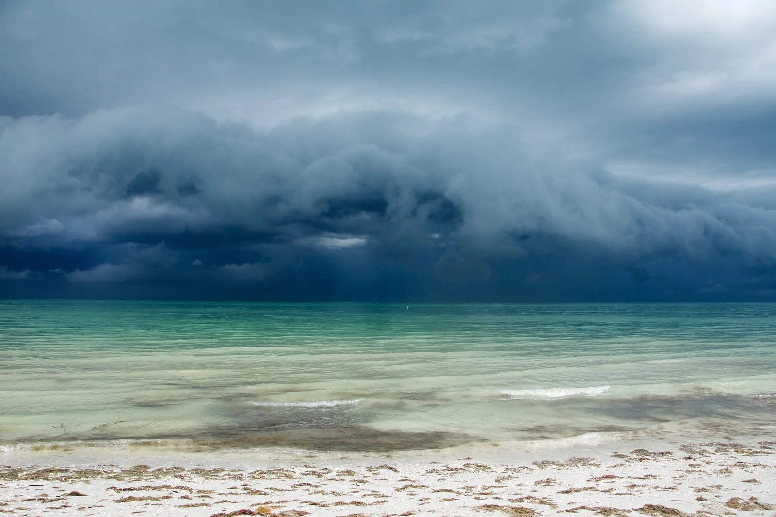 Storms can be beautiful but dangerous - be an alert and prepared paddler!