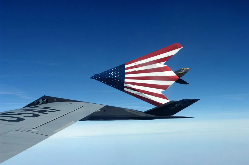 f-117-last-refueling.jpg
