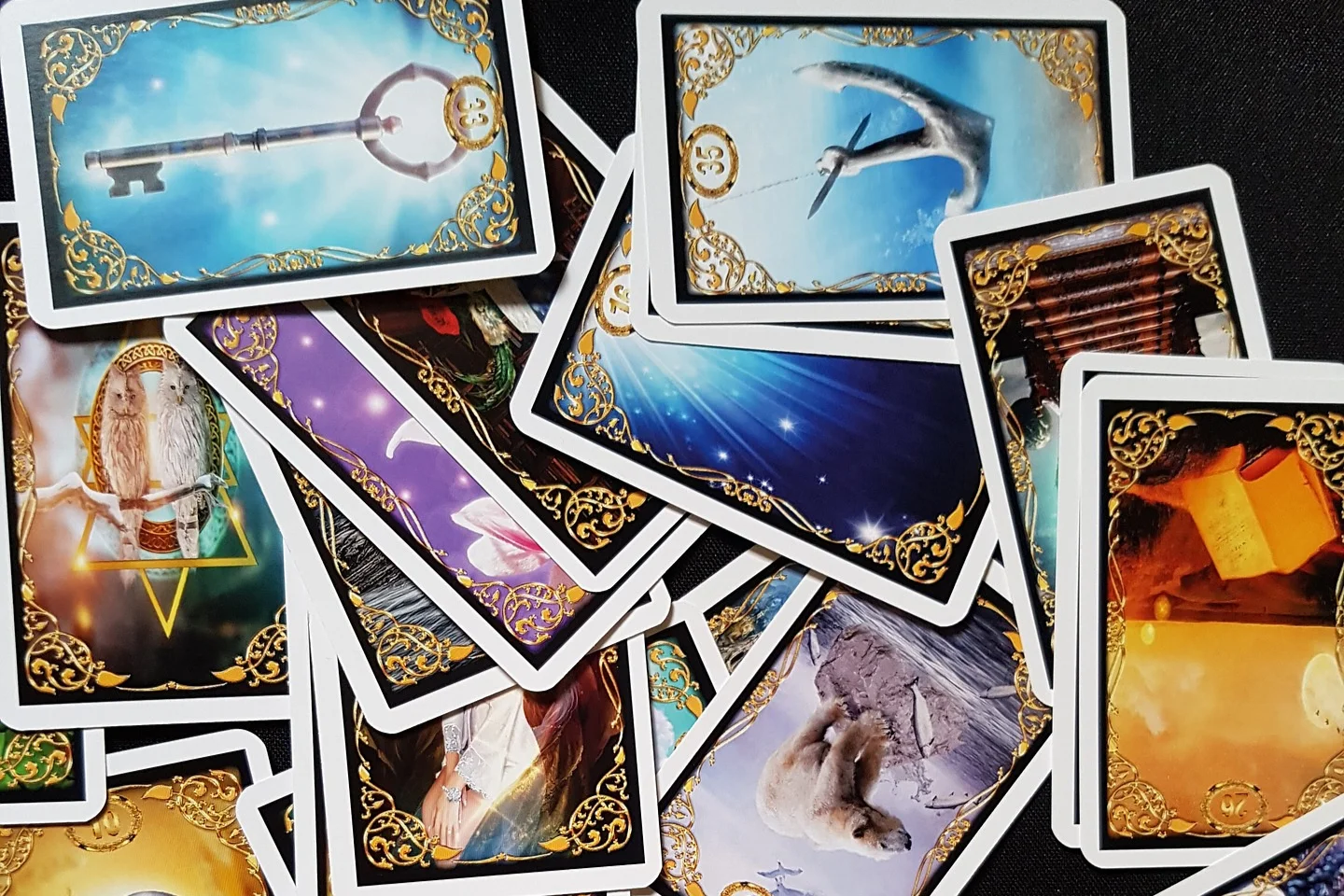 3 Ways You Can Use Your Own Oracle Deck to Grow Your Business