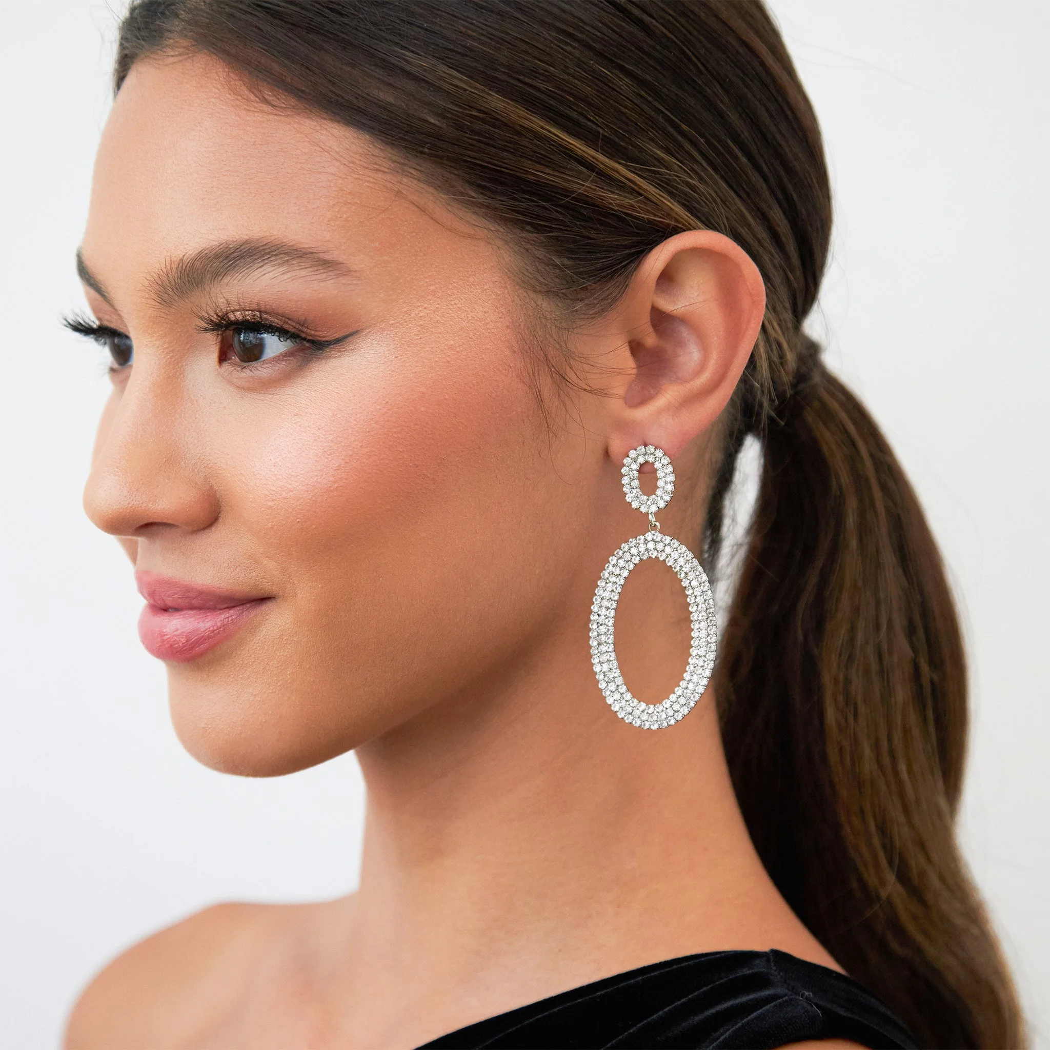 BIRDY_GREY_HARTFORD_OVAL_DROP_EARRINGS_SILVER_RT_01.jpg