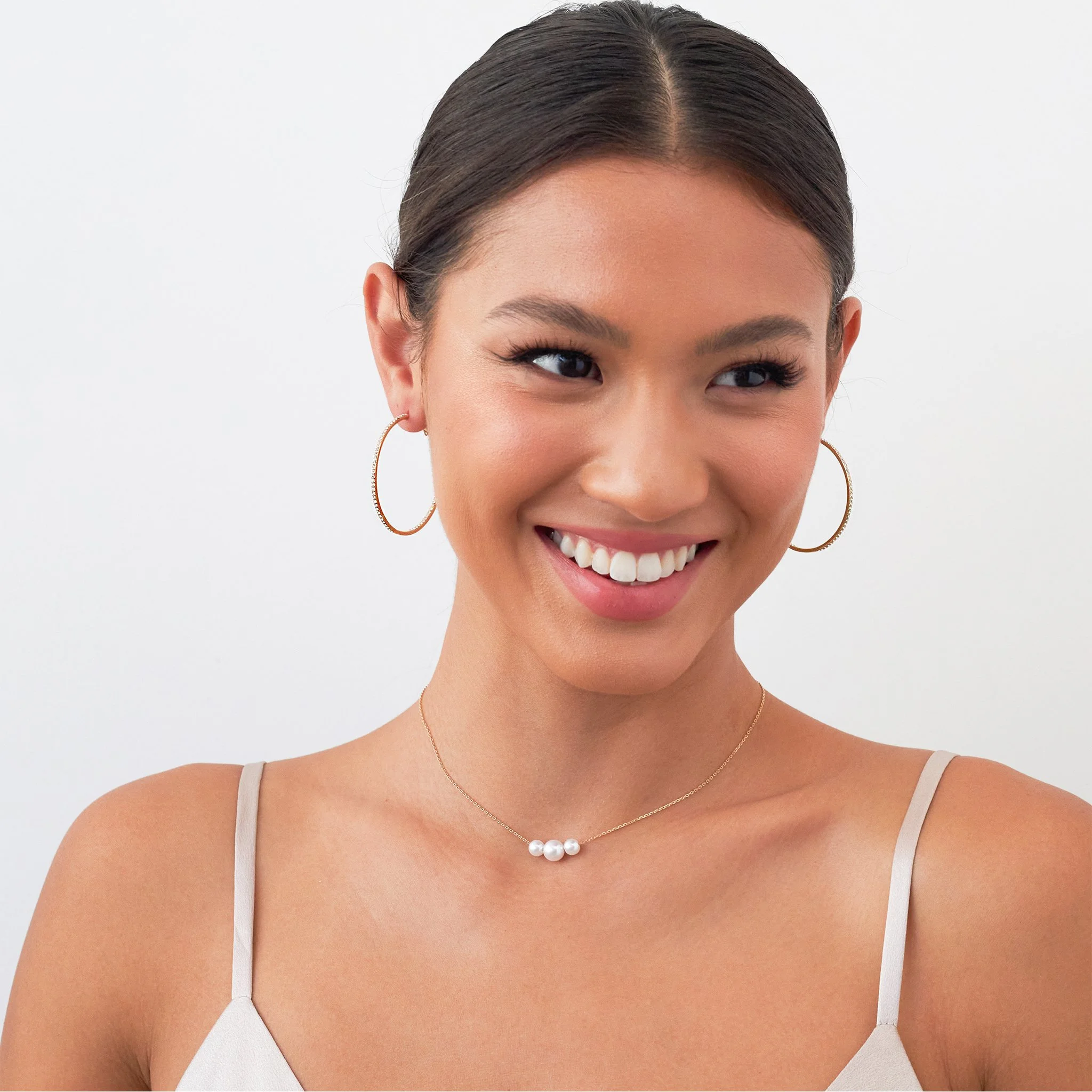 BIRDY_GREY_LANSING_PAVE_HOOPS_LARGE_GOLD_RT_04.jpg