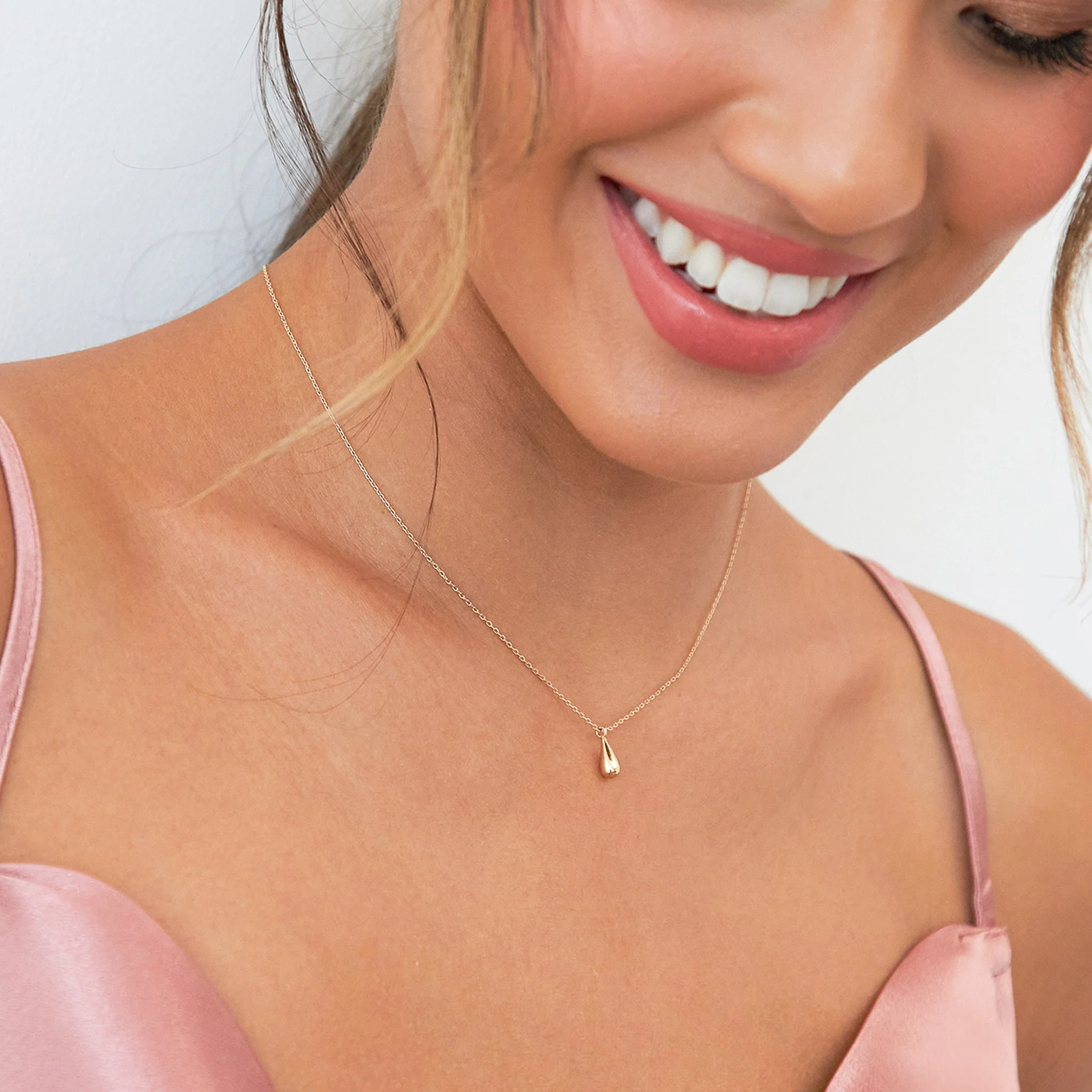 BIRDY_GREY_MADISON_TEARDROP_NECKLACE_CROPPED_RT_01.jpg