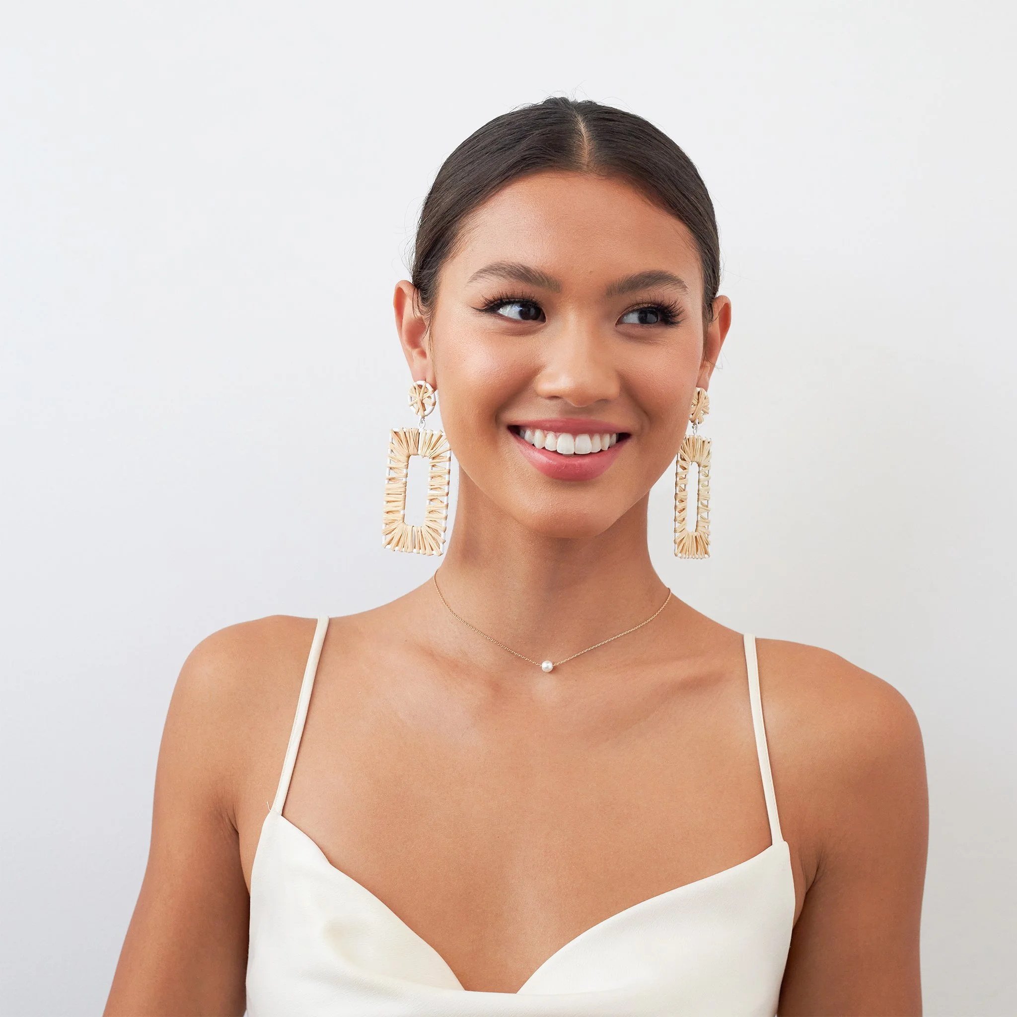 BIRDY GREY_HONEYMOON_JEWELRY_LIFESTYLE_SQUARE_CROPPED_RT_10.jpg